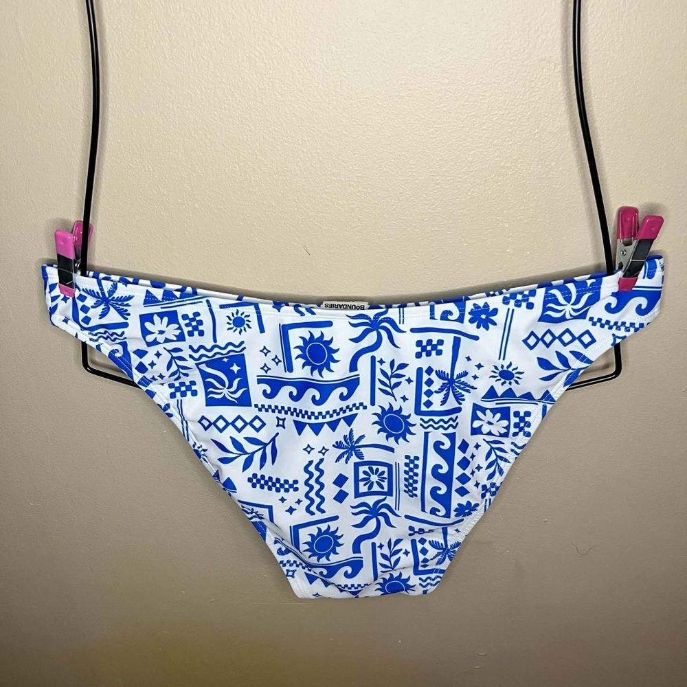 Bathing Suit Or Lingere Display Hanger - Picture 6 of 6